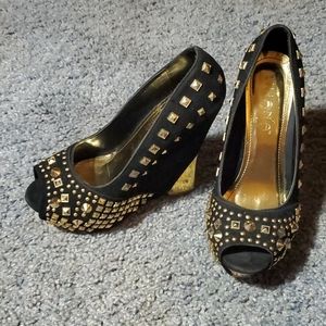Black and gold  Wedge high heels